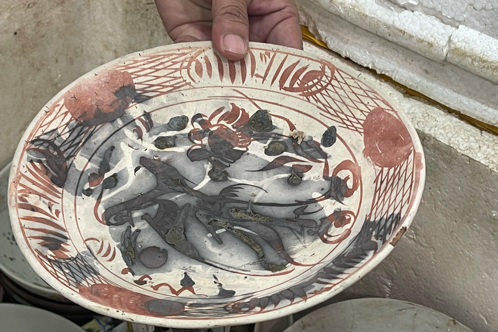 Truy tìm tàu đắm chứa nhiều cổ vật ở Quảng Ngãi - 1 Truy tìm tàu đắm chứa nhiều cổ vật ở Quảng Ngãi - 1