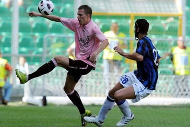 Inter - Palermo: Không còn đường lùi