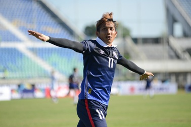 Học trò cũ HLV Hữu Thắng cảnh báo sự nguy hiểm của "Ronaldo Campuchia"