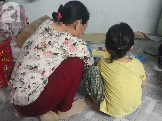 TP.HCM: Người mẹ đau đớn làm đơn tố cáo gã xe ôm xâm hại con gái 5 tuổi: Con bé nói ông ấy làm nó đau lắm... - Ảnh 3. TP.HCM: Người mẹ đau đớn làm đơn tố cáo gã xe ôm xâm hại con gái 5 tuổi: Con bé nói ông ấy làm nó đau lắm... - Ảnh 3.