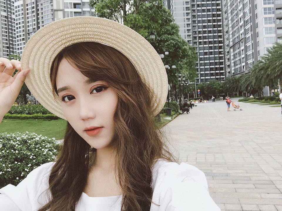 Những bóng hồng đẹp tựa thiên thần của ĐH Văn hóa Nghệ thuật Quân đội - 9 Những bóng hồng đẹp tựa thiên thần của ĐH Văn hóa Nghệ thuật Quân đội - 9