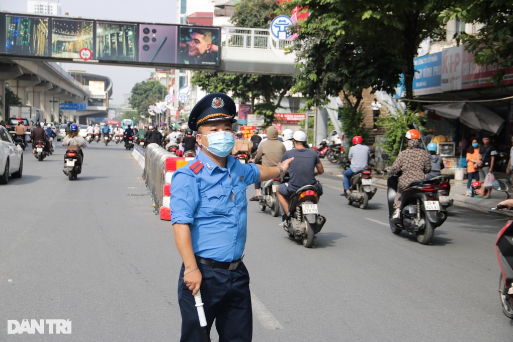 Phân làn đường Nguyễn Trãi: Giảm ùn tắc, người dân hồ hởi ủng hộ - 4 Phân làn đường Nguyễn Trãi: Giảm ùn tắc, người dân hồ hởi ủng hộ - 4