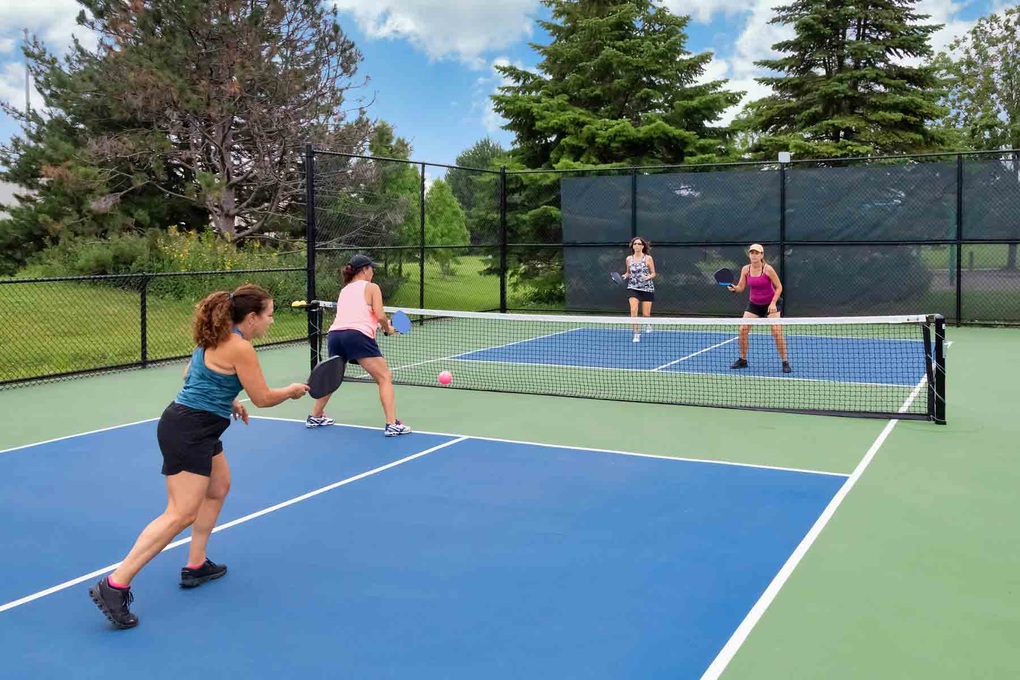 Giới nhà giàu Mỹ dần bỏ golf, chuyển sang chơi pickleball - 1 Giới nhà giàu Mỹ dần bỏ golf, chuyển sang chơi pickleball - 1
