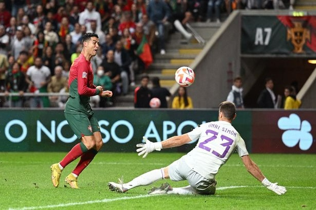 C.Ronaldo có nguy cơ ngồi dự bị ở đại chiến Man Utd - Man City - 1 C.Ronaldo có nguy cơ ngồi dự bị ở đại chiến Man Utd - Man City - 1