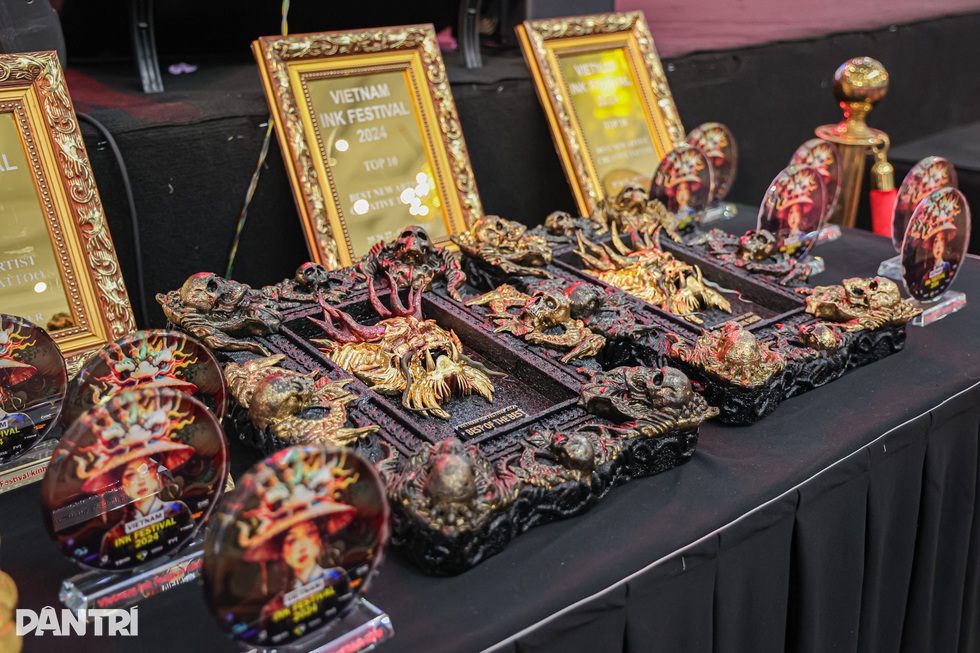 Ngắm loạt tác phẩm xăm kín lưng, chân tại lễ hội xăm hình lớn nhất miền Bắc - 11