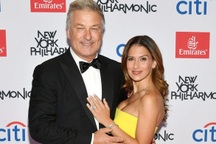 Diễn viên U70 Alec Baldwin và vợ kém 26 tuổi sắp đón đứa con thứ 7