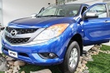 Mazda BT-50 - Mẫu xe đa năng cho mùa hè sôi động