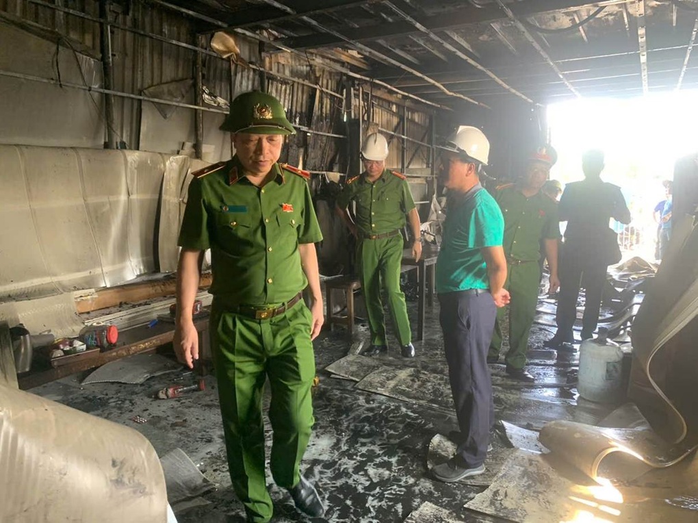 Vụ cháy 4 người chết: Hà Nội truy trách nhiệm cá nhân, tổ chức liên quan - 2 Vụ cháy 4 người chết: Hà Nội truy trách nhiệm cá nhân, tổ chức liên quan - 2