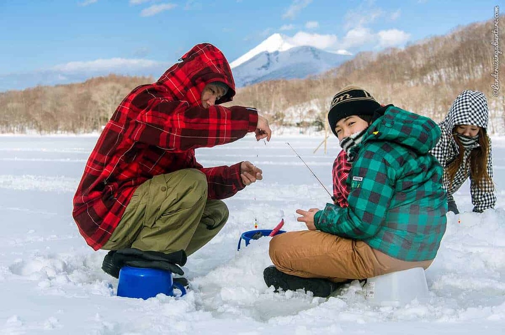 Câu cá trên băng - trải nghiệm độc đáo giữa mùa đông Nhật Bản - 4 Câu cá trên băng - trải nghiệm độc đáo giữa mùa đông Nhật Bản - 4