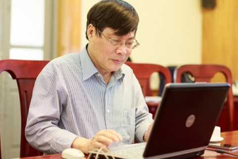 Giáo viên là người quyết định sự trung thực hay giả dối của môn Văn