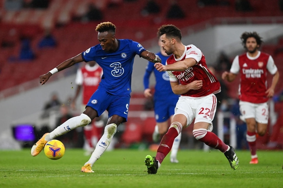 Arsenal 3-1 Chelsea: Kịch bản bất ngờ - 12 Arsenal 3-1 Chelsea: Kịch bản bất ngờ - 12
