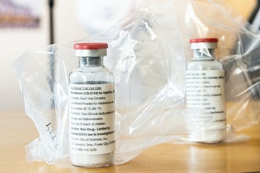 Vì sao có rất nhiều thuốc diệt vi trùng nhưng rất ít thuốc diệt virus?