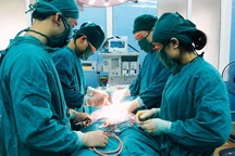 U xơ tử cung nặng tới 7,5kg sau 2 năm phát hiện bệnh