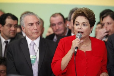 Liên minh cầm quyền tan rã, Tổng thống Brazil có thể bị luận tội