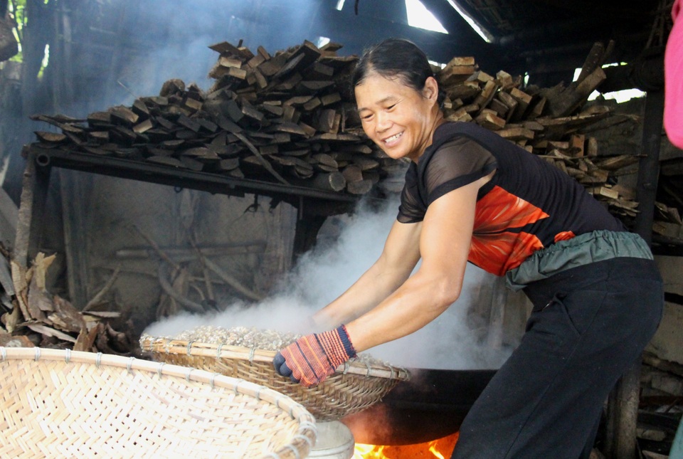 Làng đãi hến hơn 300 năm bên bờ sông La - 7 Làng đãi hến hơn 300 năm bên bờ sông La - 7