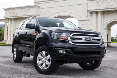 Ford Việt Nam trình làng Everest Ambiente đón đầu xu thế