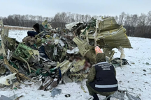 Tìm thấy 2 hộp đen của máy bay "chở tù binh Ukraine" bị bắn rơi tại Nga