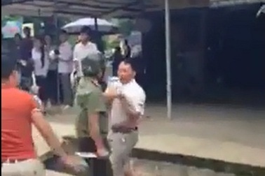 Chỉ đạo xác minh, làm rõ vụ công an “rút dao” xô xát với dân