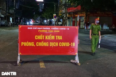 Đêm đầu Đà Nẵng làm mạnh hơn Chỉ thị 16: Người ra đường phải "trình" lý do