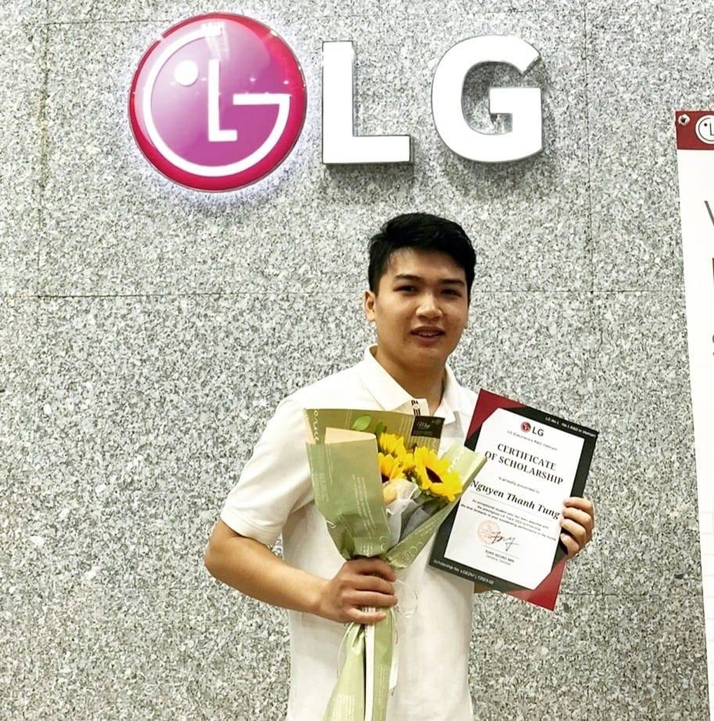 Sinh viên công nghệ thông tin chia sẻ kinh nghiệm săn học bổng tại tập đoàn toàn cầu - 1 Sinh viên công nghệ thông tin chia sẻ kinh nghiệm săn học bổng tại tập đoàn toàn cầu - 1