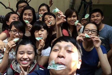 Tấm vé tuổi thơ mua dễ hay khó?