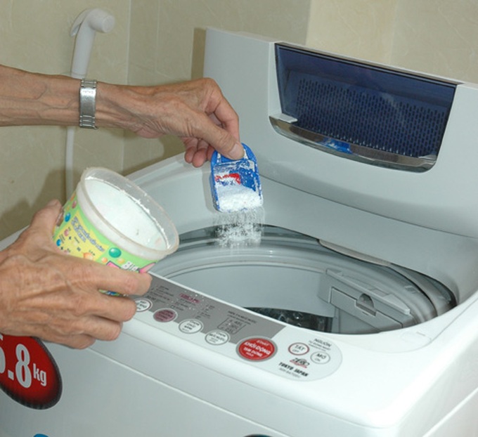 “Nằm lòng” bí kíp sử dùng máy giặt tránh hao tổn cả triệu tiền điện mỗi tháng - Ảnh 1.