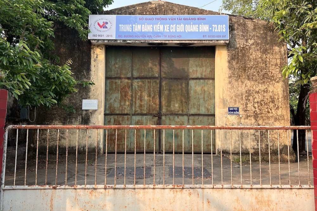 Vì sao trung tâm đăng kiểm tại Quảng Bình đóng cửa suốt cả tháng? - 1 Vì sao trung tâm đăng kiểm tại Quảng Bình đóng cửa suốt cả tháng? - 1