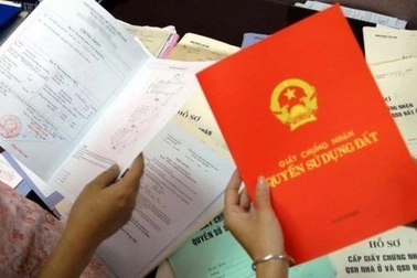 Hà Nội: Thu hồi 2 sổ đỏ "liên quan" Trưởng phòng Tư pháp quận