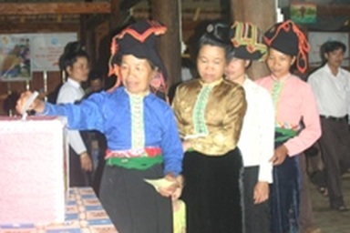 Tỉ lệ cử tri đi bầu cử đạt trên 99%