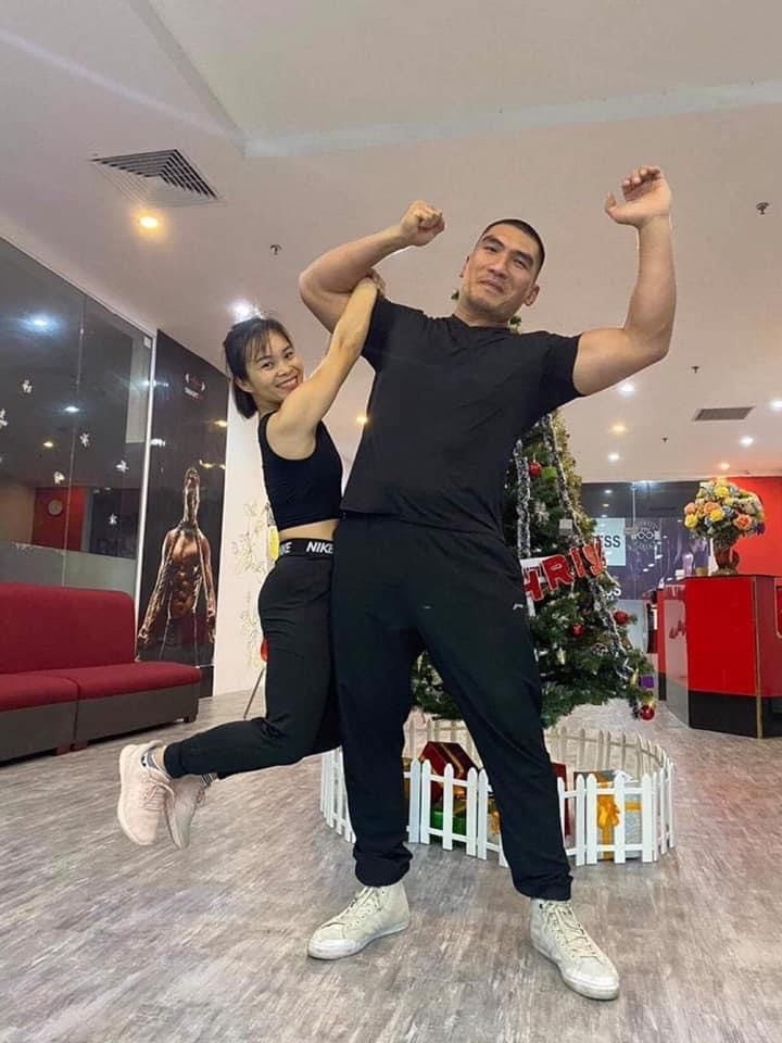 Chuyện tình đô vật Lạng Sơn 5 lần vô địch SEA Games với người vợ kém 77kg - 2 Chuyện tình đô vật Lạng Sơn 5 lần vô địch SEA Games với người vợ kém 77kg - 2