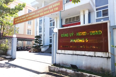 Kỷ luật 2 lãnh đạo phường vụ "cưỡng chế nhà này, dỡ luôn nhà kế bên"