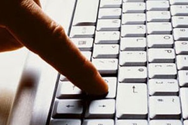 Hacker “nằm vùng” nửa năm để lấy cắp ID