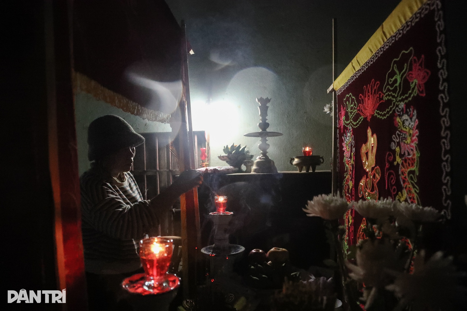 Những đêm không ngủ của người dân rốn lũ Hòa Thịnh - 2