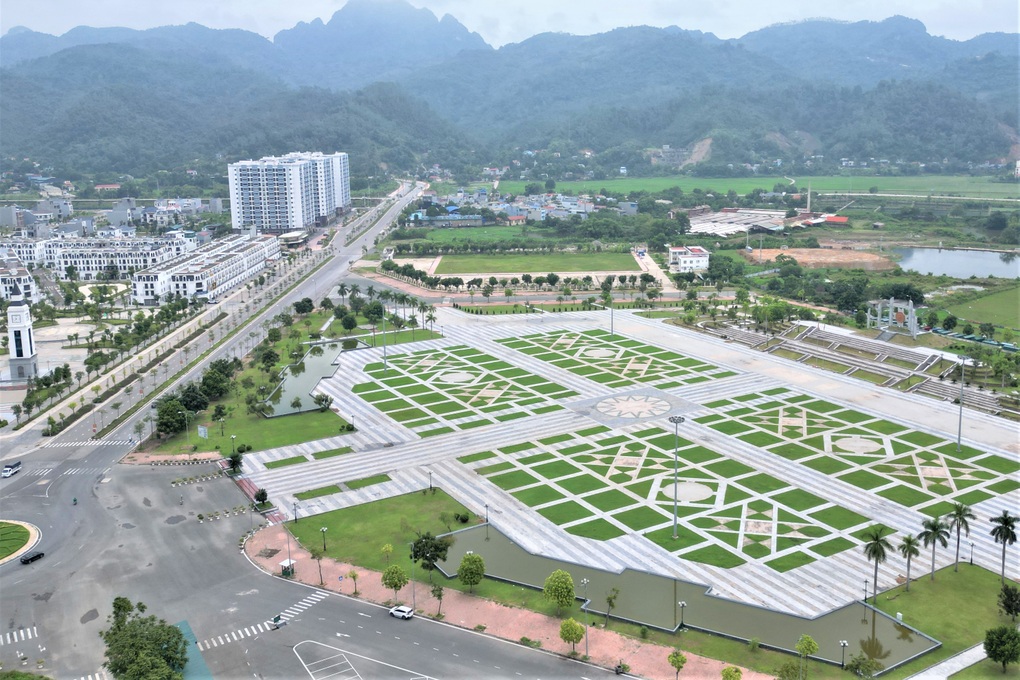 Phương án sắp xếp, tinh gọn bộ máy của tỉnh Hòa Bình - 3 Phương án sắp xếp, tinh gọn bộ máy của tỉnh Hòa Bình - 3