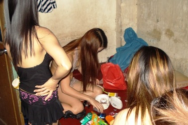 Phá đường dây mại dâm “núp bóng” trong quán cà phê