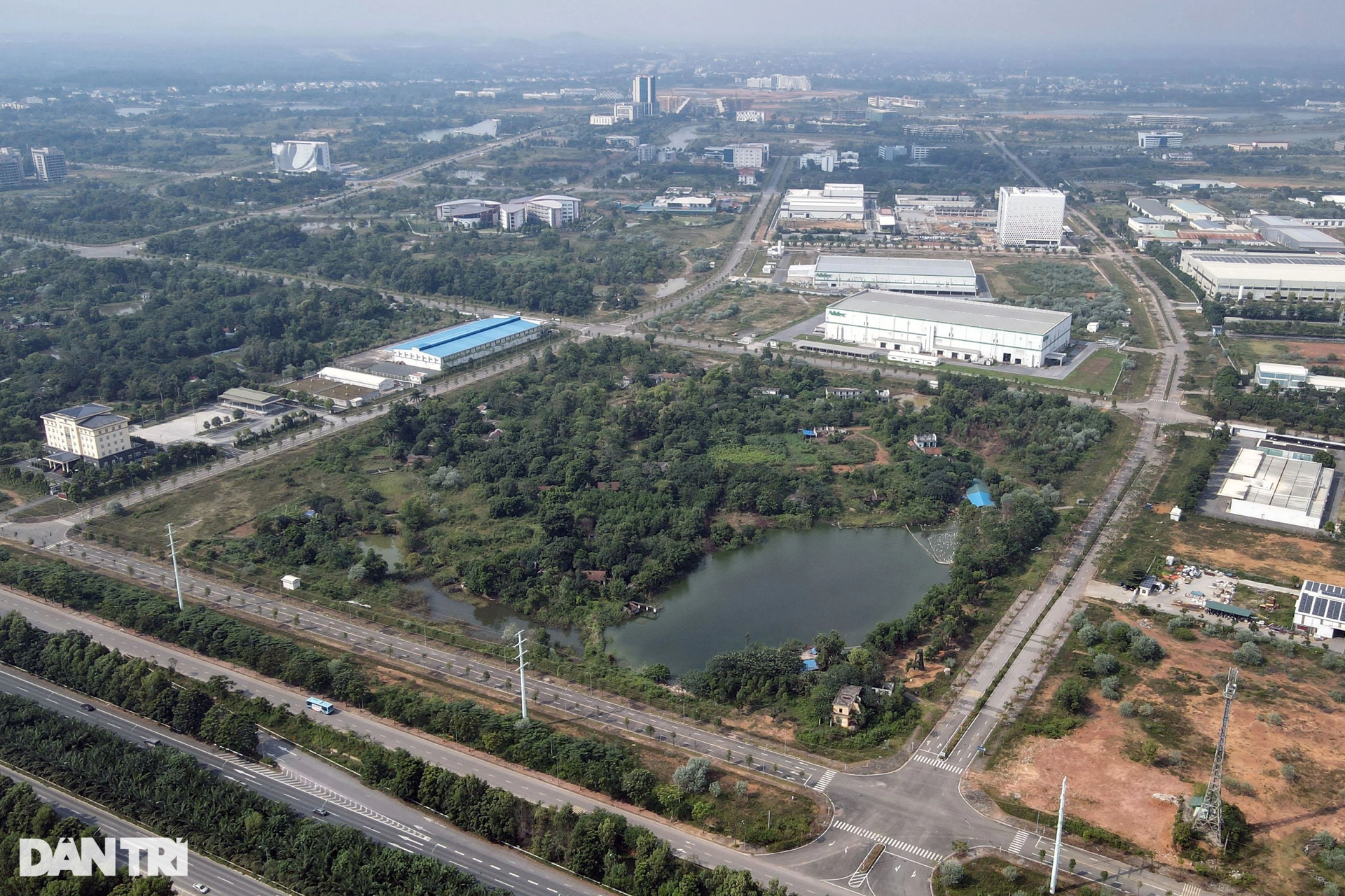 Sau hơn 2 thập kỷ thành lập, khu công nghệ cao Hòa Lạc giờ ra sao? - 1 Sau hơn 2 thập kỷ thành lập, khu công nghệ cao Hòa Lạc giờ ra sao? - 1