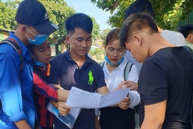 Ông chủ chuỗi hàng chục cửa hàng sáo đi thi... lần thứ 14