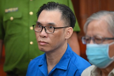 Đại gia Đinh Trường Chinh hầu tòa vì liên quan đến 4 khu đất vàng