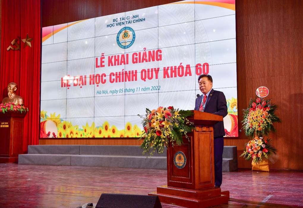 Vietcombank trao học bổng trị giá 200 triệu đồng cho sinh viên Học viện tài chính - 1 Vietcombank trao học bổng trị giá 200 triệu đồng cho sinh viên Học viện tài chính - 1