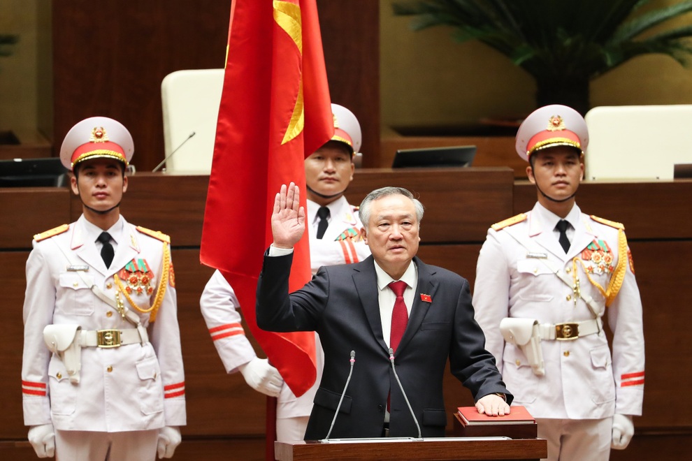 Ông Nguyễn Hòa Bình tái đắc cử chức vụ Chánh án TAND tối cao - 2 Ông Nguyễn Hòa Bình tái đắc cử chức vụ Chánh án TAND tối cao - 2