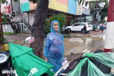 Người dân Gia Lai khăn gói sơ tán, Khánh Hòa dự báo đêm nay ngập rất sâu