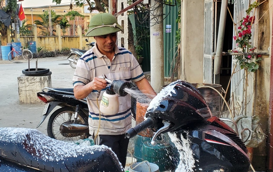 Ngày 30 Tết, nhiều công việc chạy đua với thời gian - 3 Ngày 30 Tết, nhiều công việc chạy đua với thời gian - 3