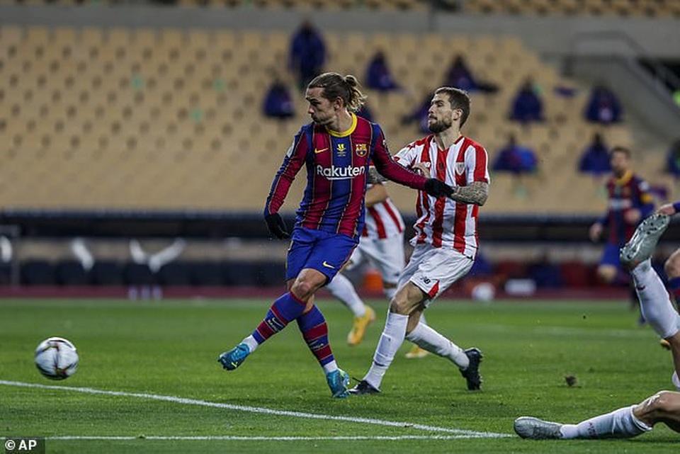 Messi nhận thẻ đỏ, Barcelona tan mộng giành Siêu Cup Tây Ban Nha - 1 Messi nhận thẻ đỏ, Barcelona tan mộng giành Siêu Cup Tây Ban Nha - 1