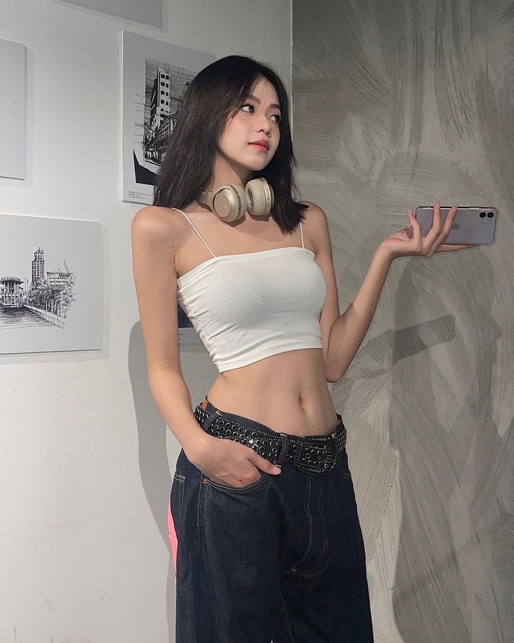 Nhan sắc đời thường Hoa hậu Thanh Thủy: Từ bị chê lưng gù đến 3 vòng sexy - 13 Nhan sắc đời thường Hoa hậu Thanh Thủy: Từ bị chê lưng gù đến 3 vòng sexy - 13