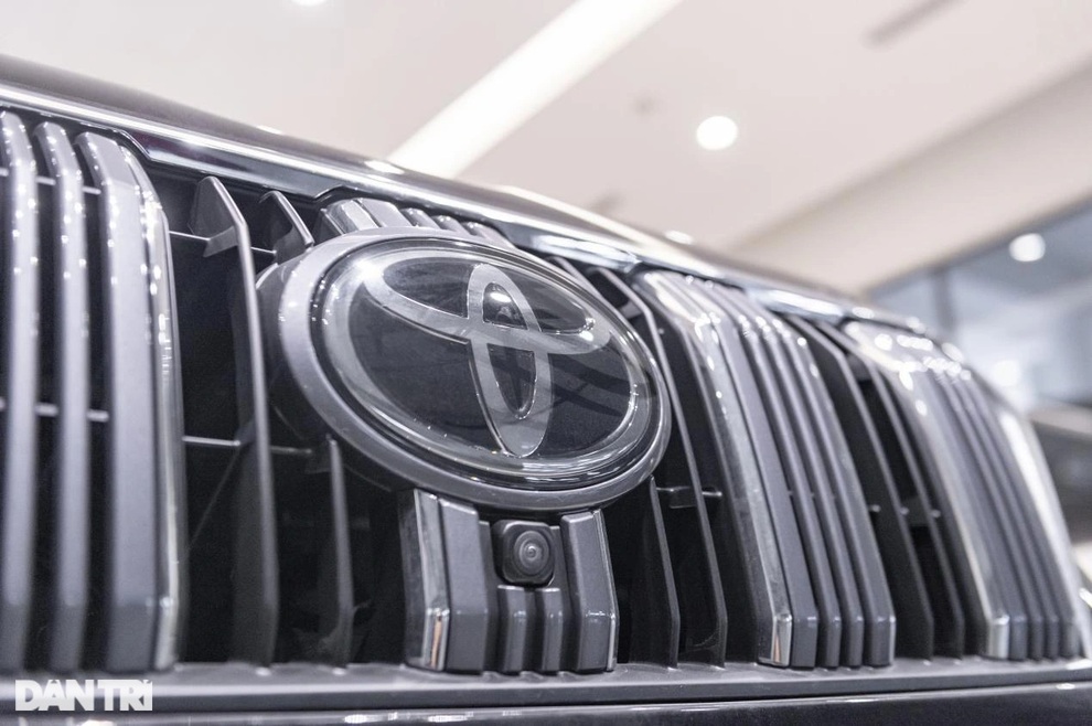 Chi tiết Land Cruiser Prado 2021: Tăng gần 170 triệu đồng liệu có đáng giá? - 4 Chi tiết Land Cruiser Prado 2021: Tăng gần 170 triệu đồng liệu có đáng giá? - 4