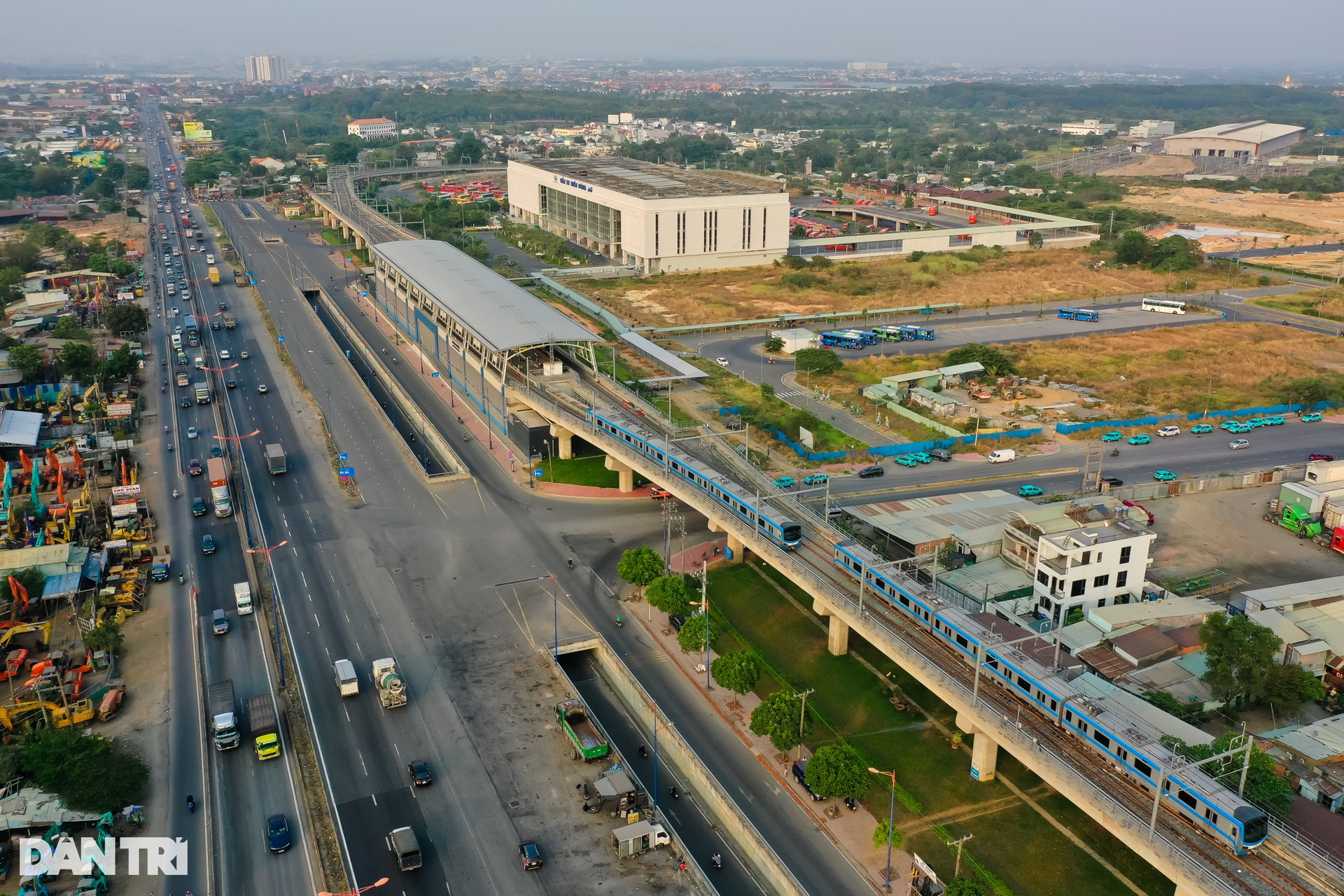 Đại lộ lớn bậc nhất TPHCM dang dở sau 15 năm triển khai mở rộng - 1 Đại lộ lớn bậc nhất TPHCM dang dở sau 15 năm triển khai mở rộng - 1