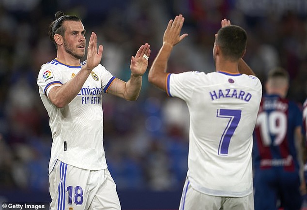 Real Madrid suýt trắng tay trong trận cầu mưa bàn thắng - 1 Real Madrid suýt trắng tay trong trận cầu mưa bàn thắng - 1
