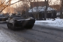 Video xe tăng, vũ khí Nga tiến sát biên giới Ukraine
