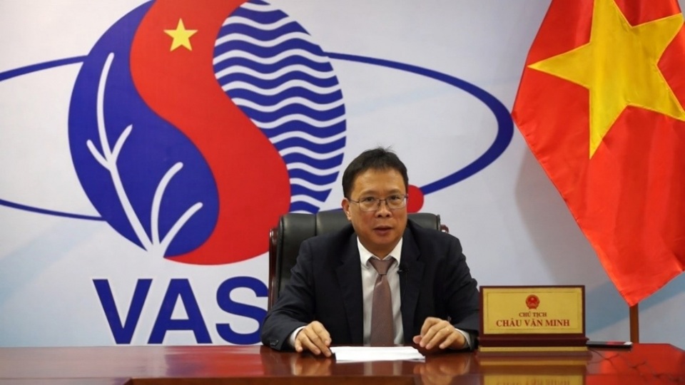 Người Việt Nam đầu tiên trong lĩnh vực KHCN được trao Huân chương Bắc đẩu Bội tinh - 1 Người Việt Nam đầu tiên trong lĩnh vực KHCN được trao Huân chương Bắc đẩu Bội tinh - 1