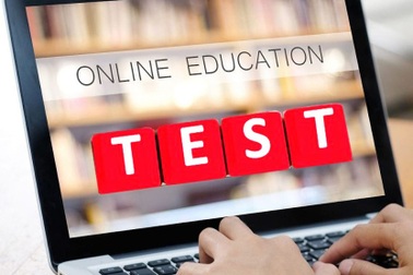 Thi online, trực tuyến cũng rất "căng" sinh viên khó quay cóp, mở tài liệu